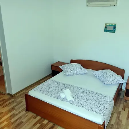 Apartament Roza Baška Voda