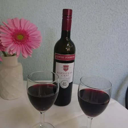 Roza Apartament Baška Voda