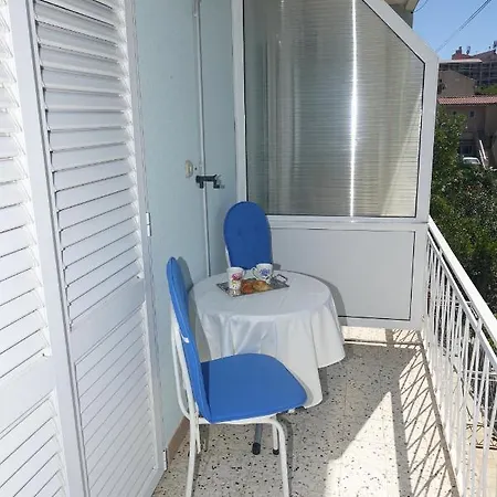 Roza Baška Voda